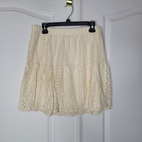 Vero Moda Birch Cream Size XL Lined Lace Pom Pom Mini Skirt Elastic Waist - Picture 1 of 5